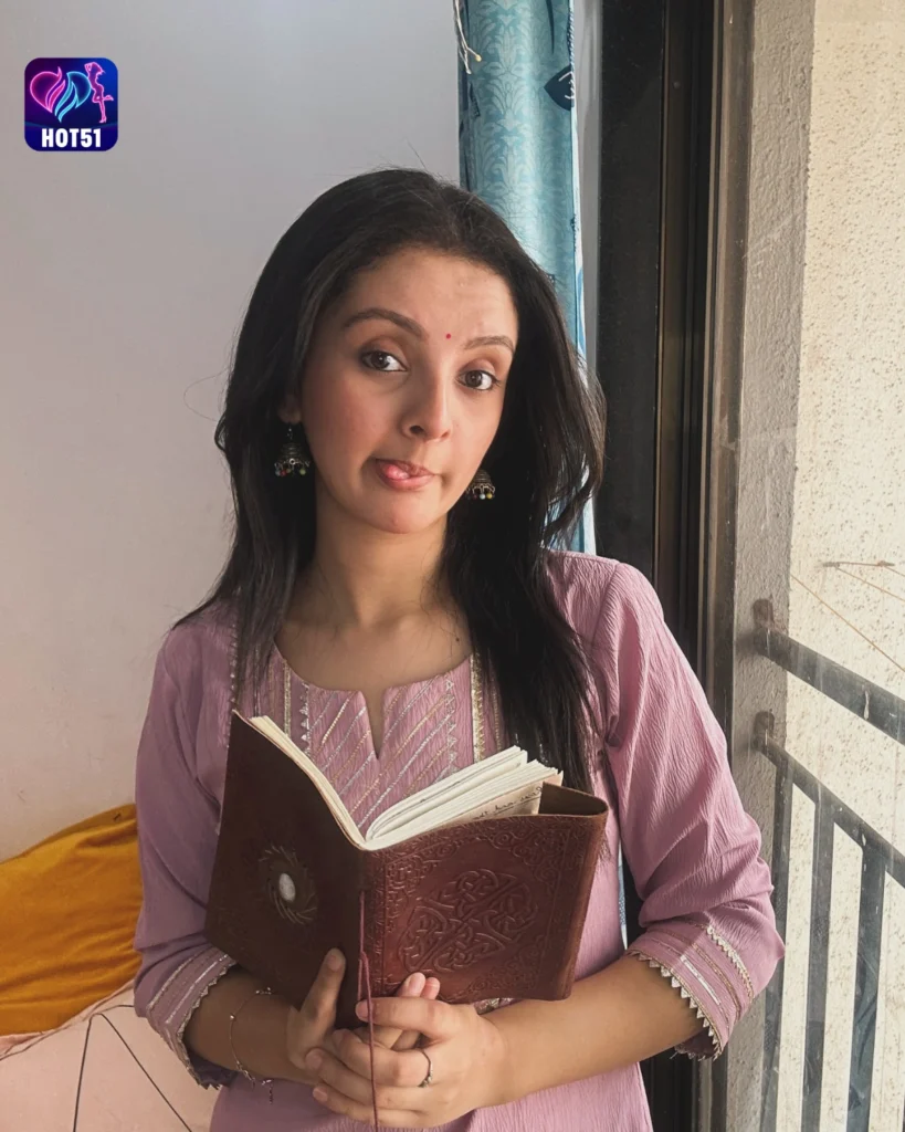  Beautiful Mrinal Navell Photos on HOT51