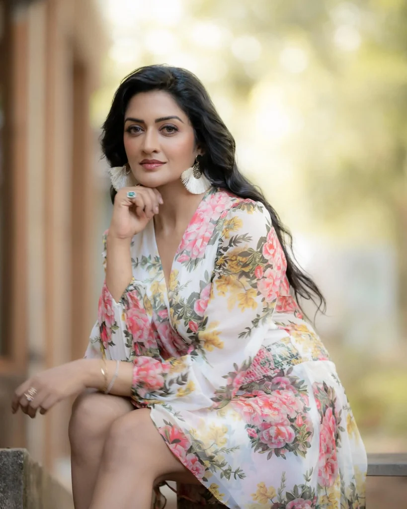 Beautiful Vimala Raman Photos on HOT51 