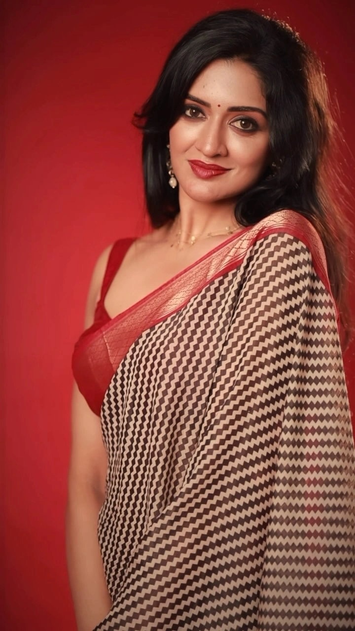 You are currently viewing Beautiful Vimala Raman Photos on HOT51 Stunning Visuals