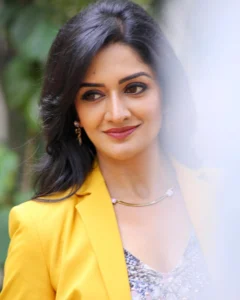 Read more about the article Beautiful Stunning Vimala Raman Photos on HOT5 A Visual Treat