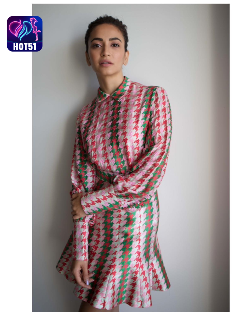  Gorgeous Kriti Kharbanda Photos on HOT51 