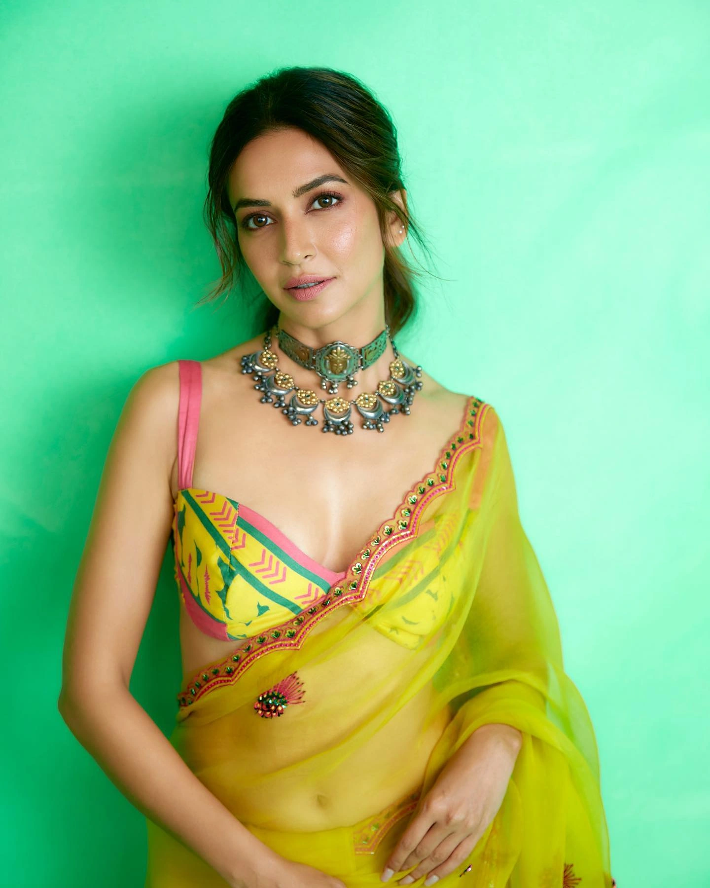 You are currently viewing Beautiful Kriti Kharbanda Photos Hot51 Live Bling Stunning Beauty