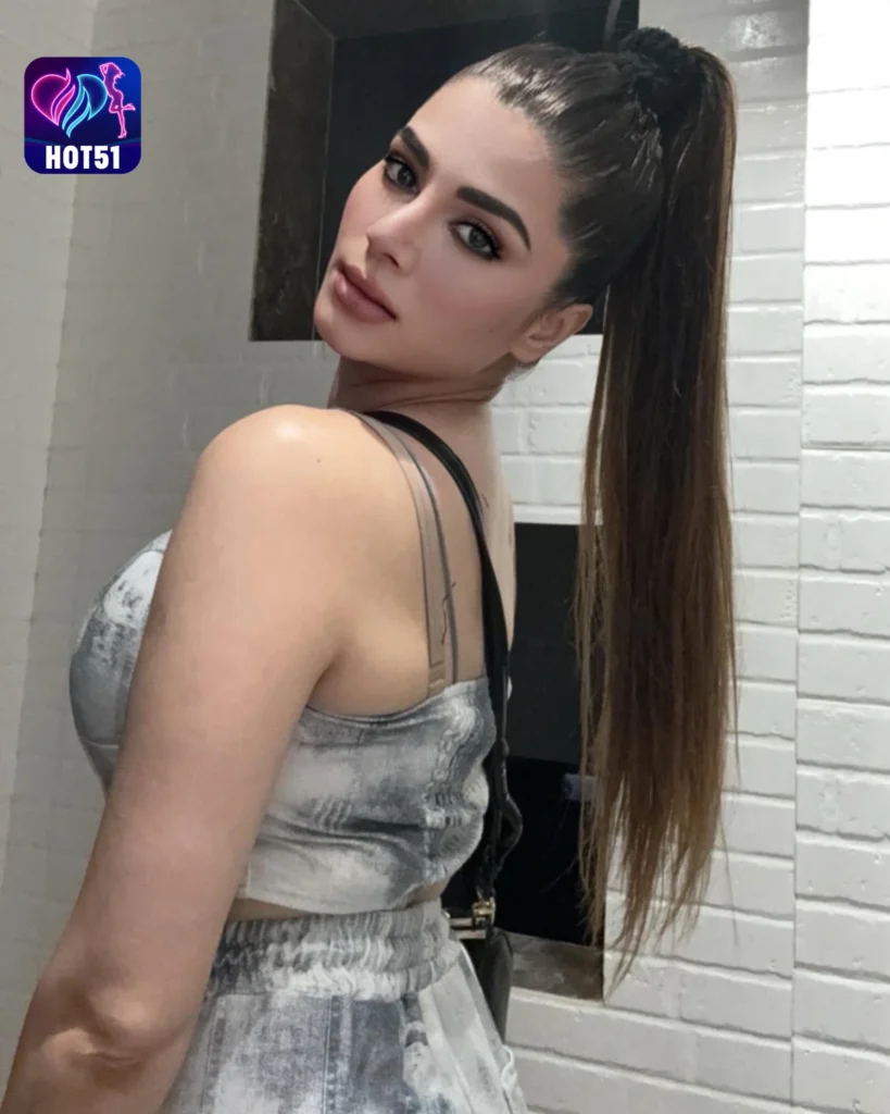  Magandang Aktres ng Pilipinas Kasama si Kainaat Arora sa Hot51