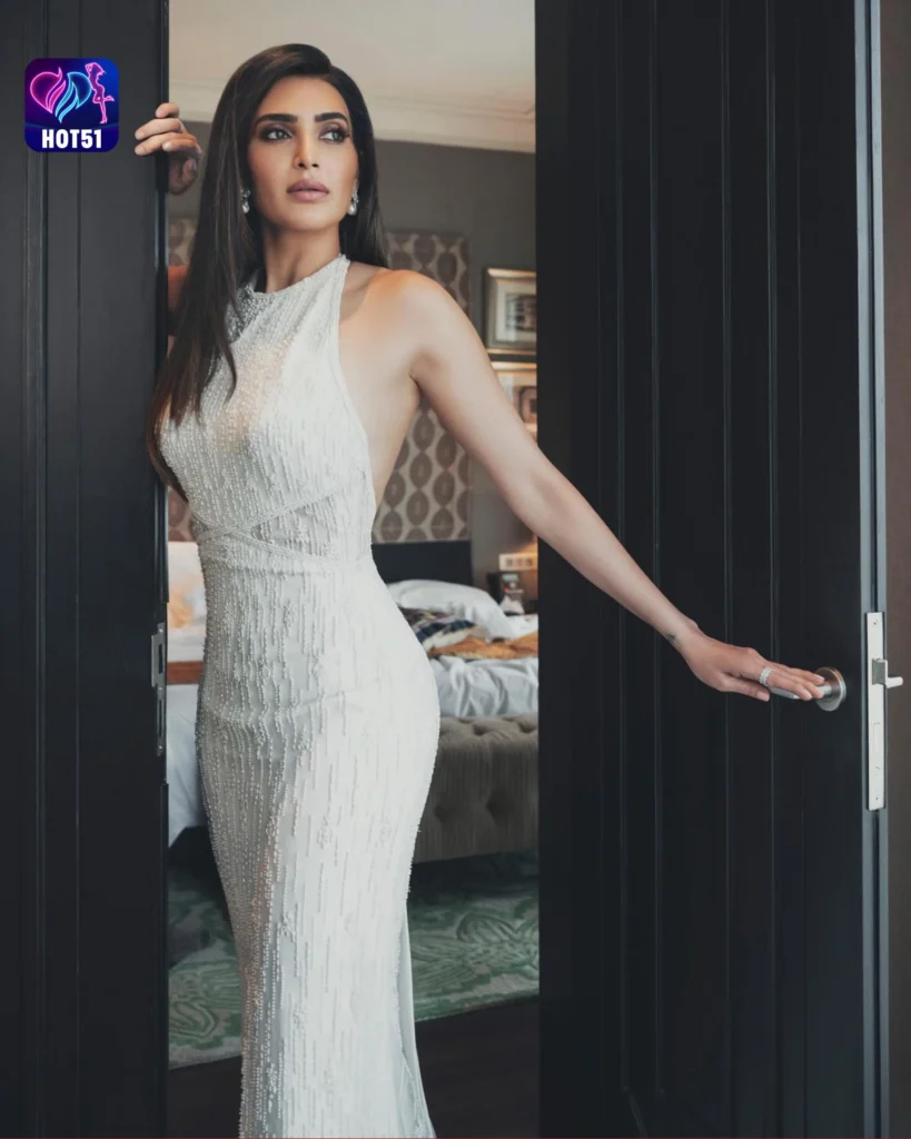  Magandang Aktres ng Pilipinas Kasama si Karishma Tanna sa Hot51
