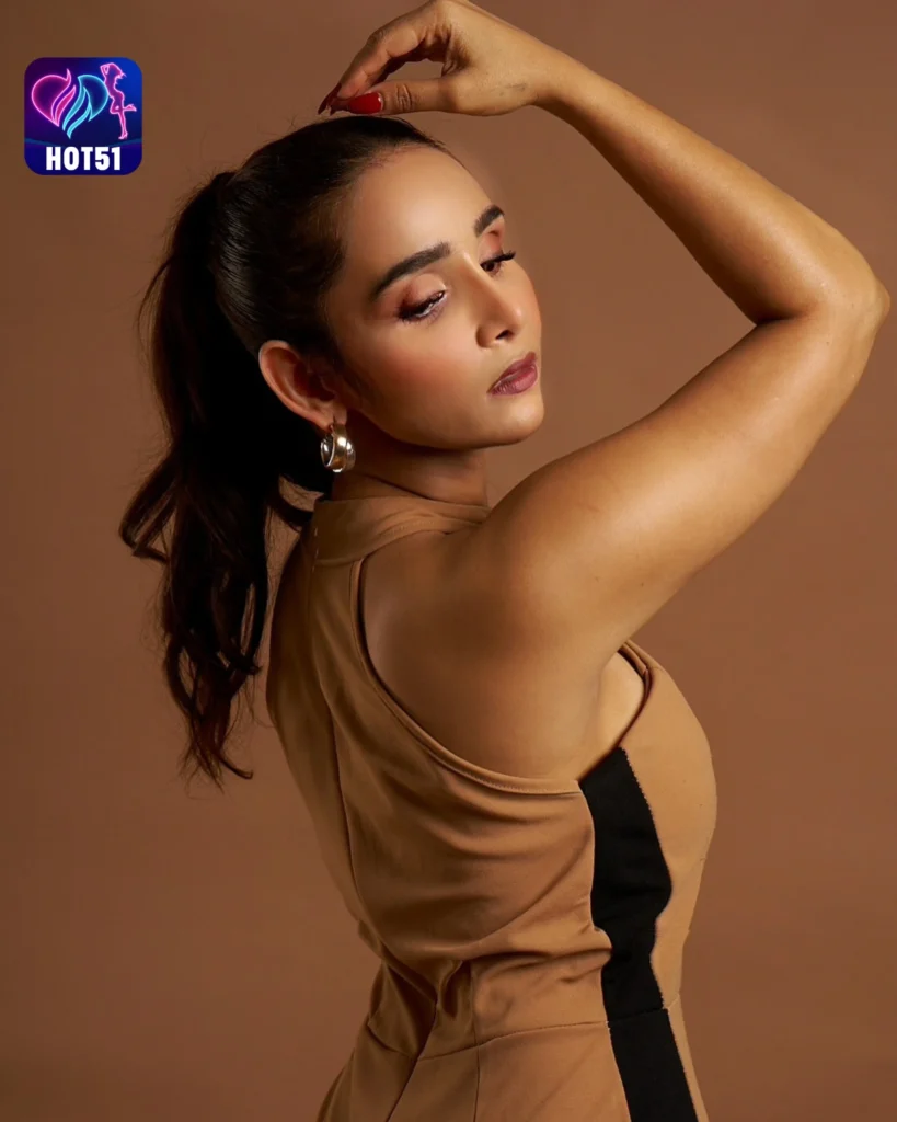 Stunning Sheetal Kale Photos on HOT51 See Now!