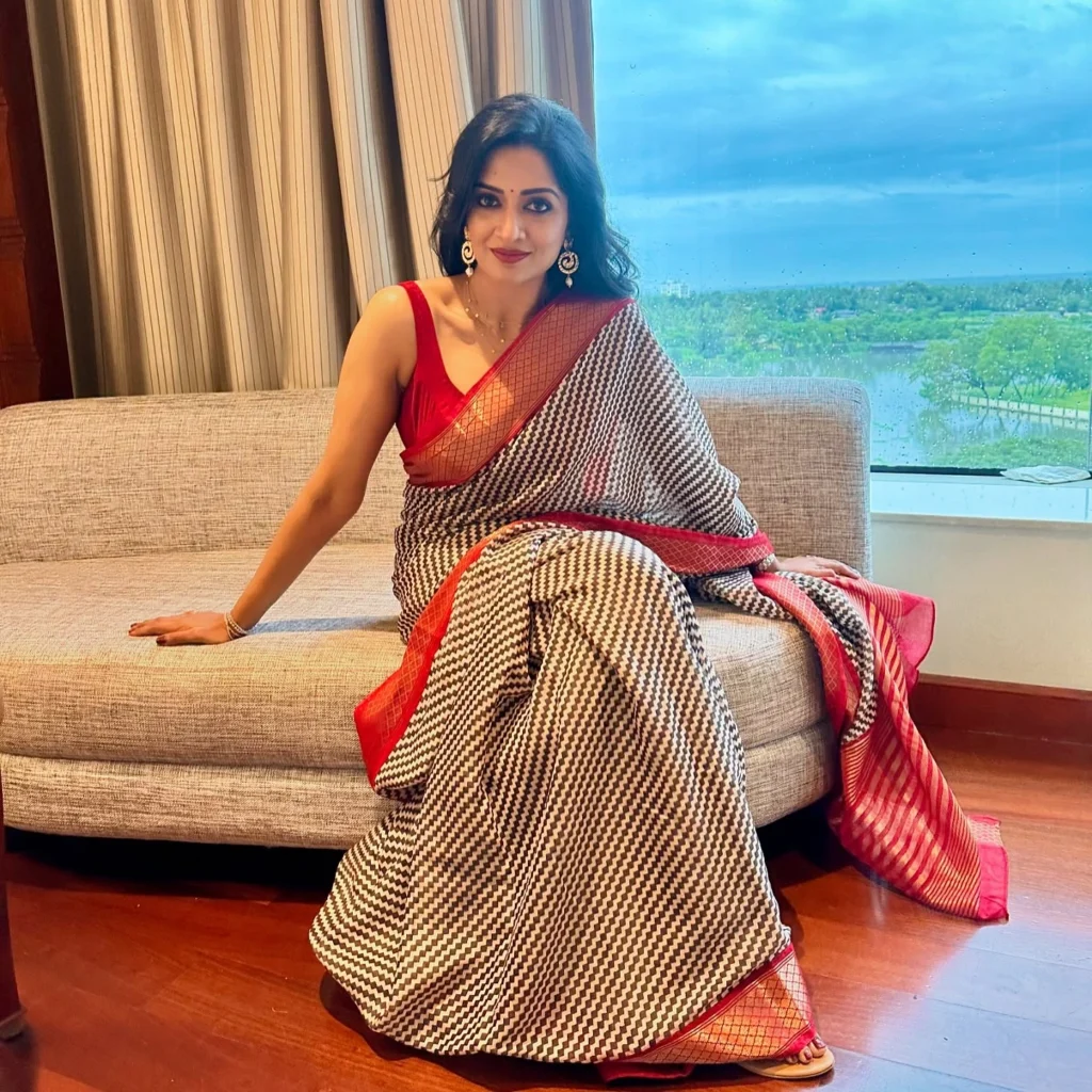 Vimala Raman Photos on HOT51 Beautiful and Hot