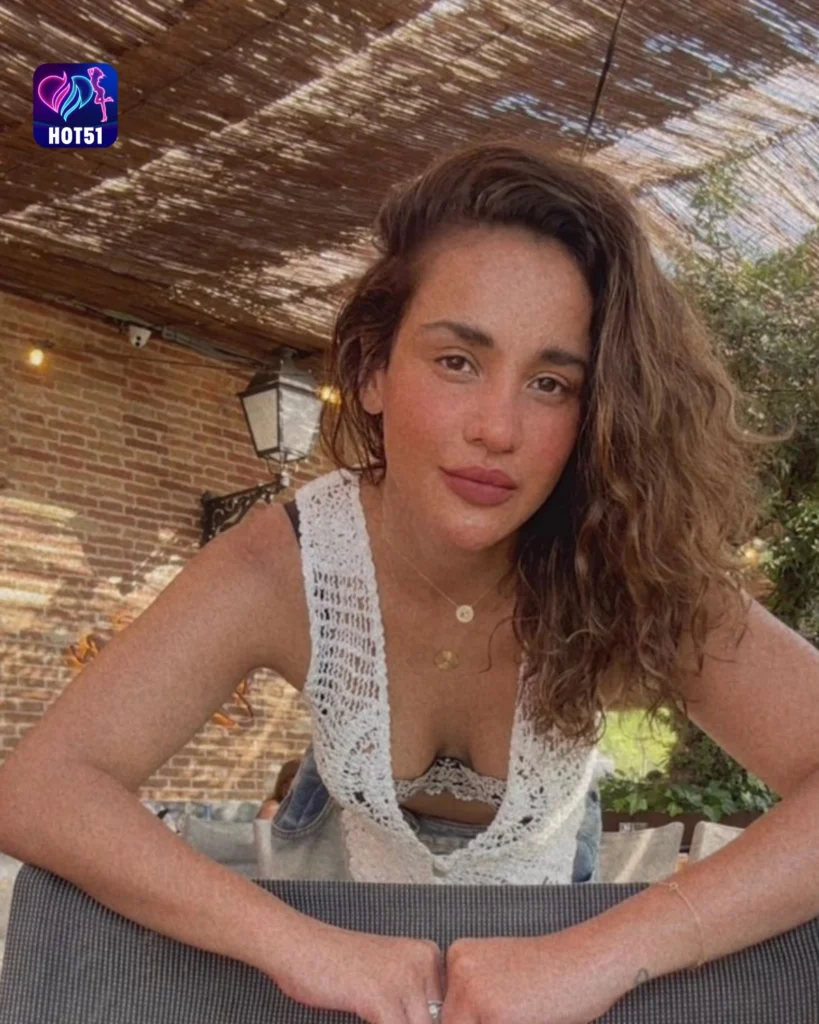 Beautiful Aisha Sharma Photos on HOT51 Stunning Beauty