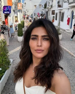 Read more about the article Beautiful Stunning Karishma Tanna Stunning Photos on HOT51 Platform