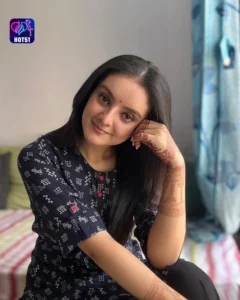 Read more about the article Beautiful Mrinal Navell Stunning Photos Featured on HOT51