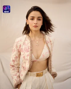 Read more about the article Beautiful Stunning Alia Bhatt Photos on HOT51 A Visual Feast