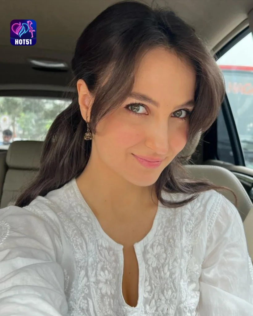  Stunning Ellie Avram Photos Featured on HOT51 