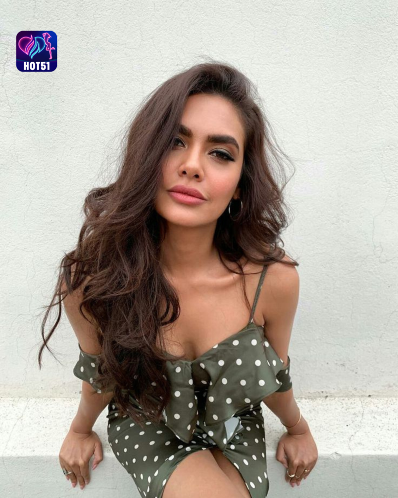Stunning Esha Gupta Photos on HOT51 You Must See