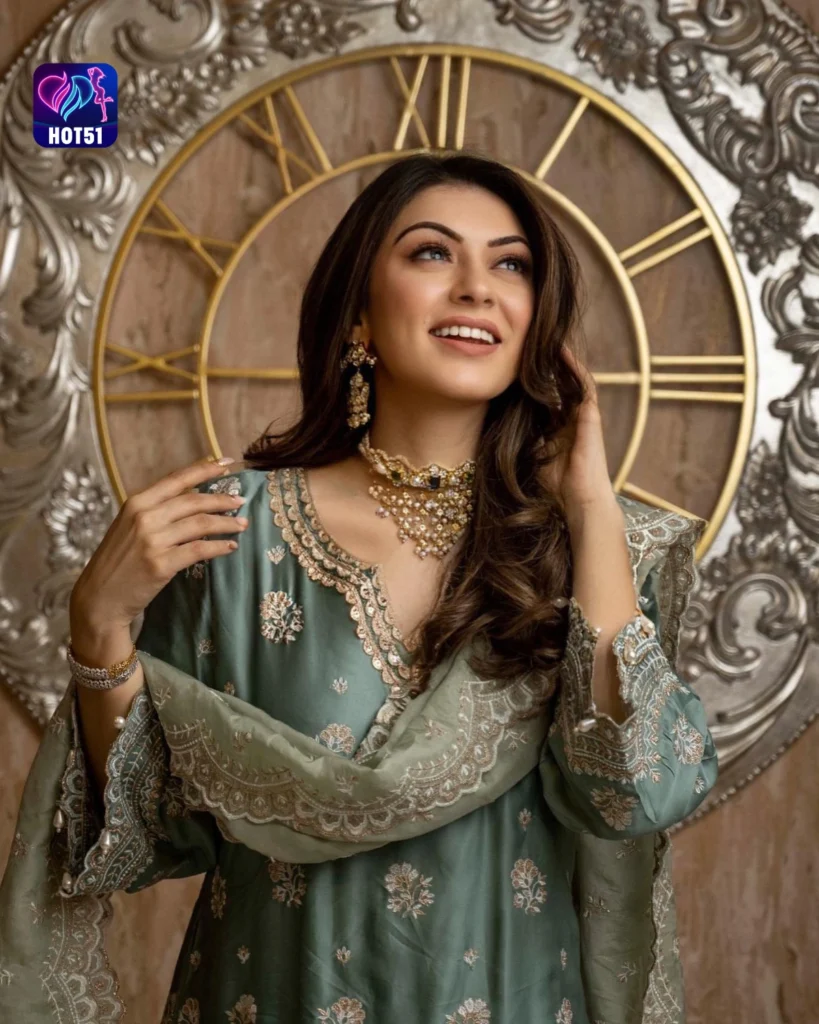  Stunning Hansika Motwani Photos on HOT51 App