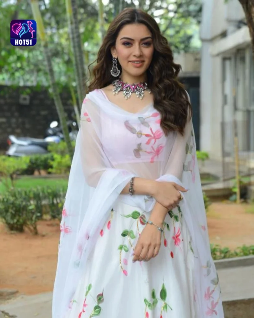 Stunning Hansika Motwani Photos on HOT51 Live