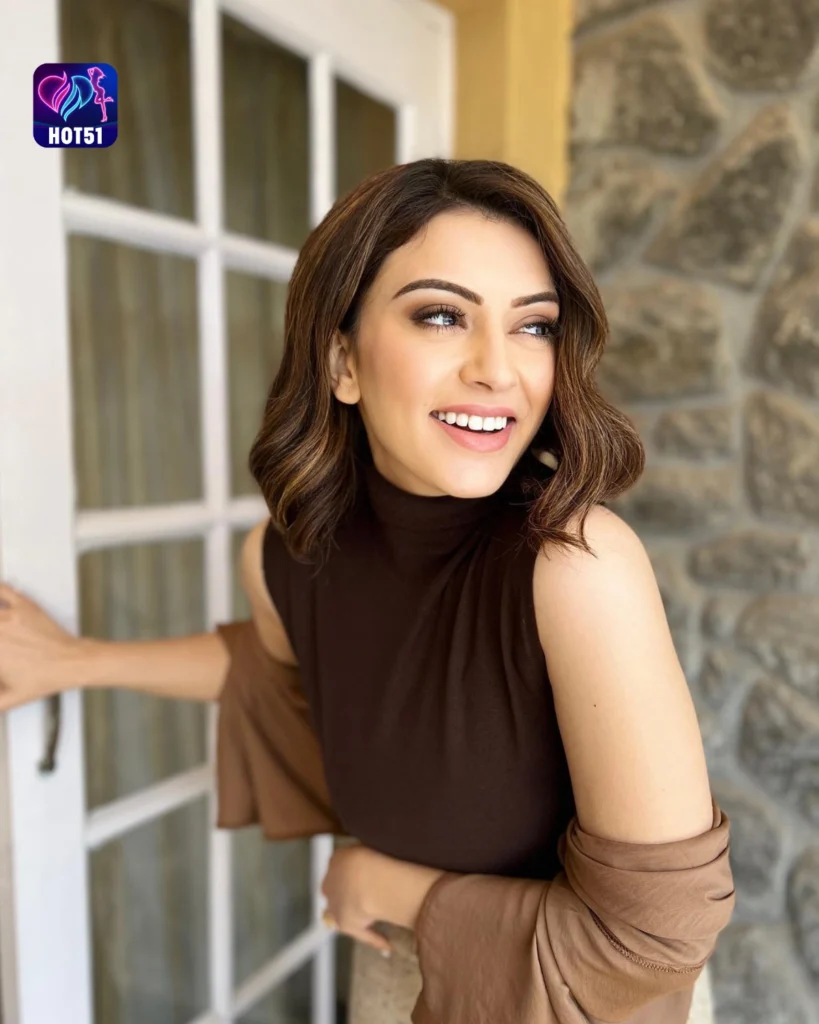 Stunning Hansika Motwani Photos on HOT51 Platform 