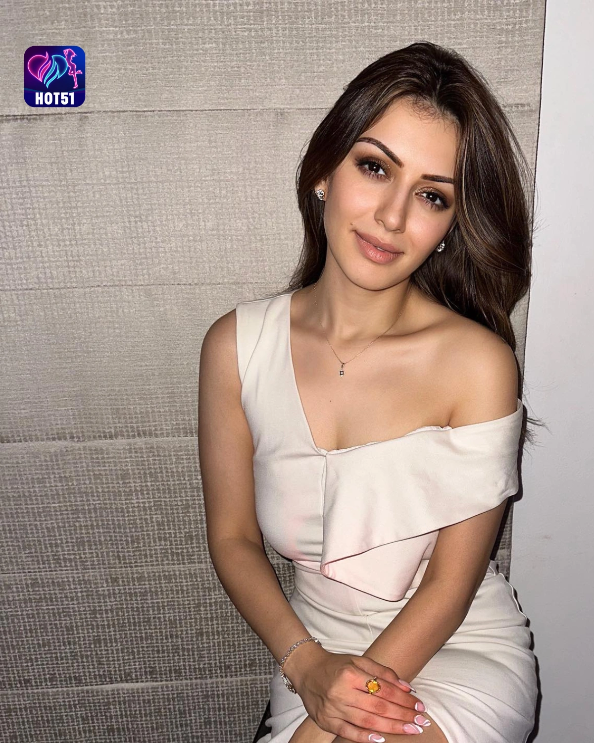 You are currently viewing Beautiful Stunning Hansika Motwani Photos on HOT51 Platform