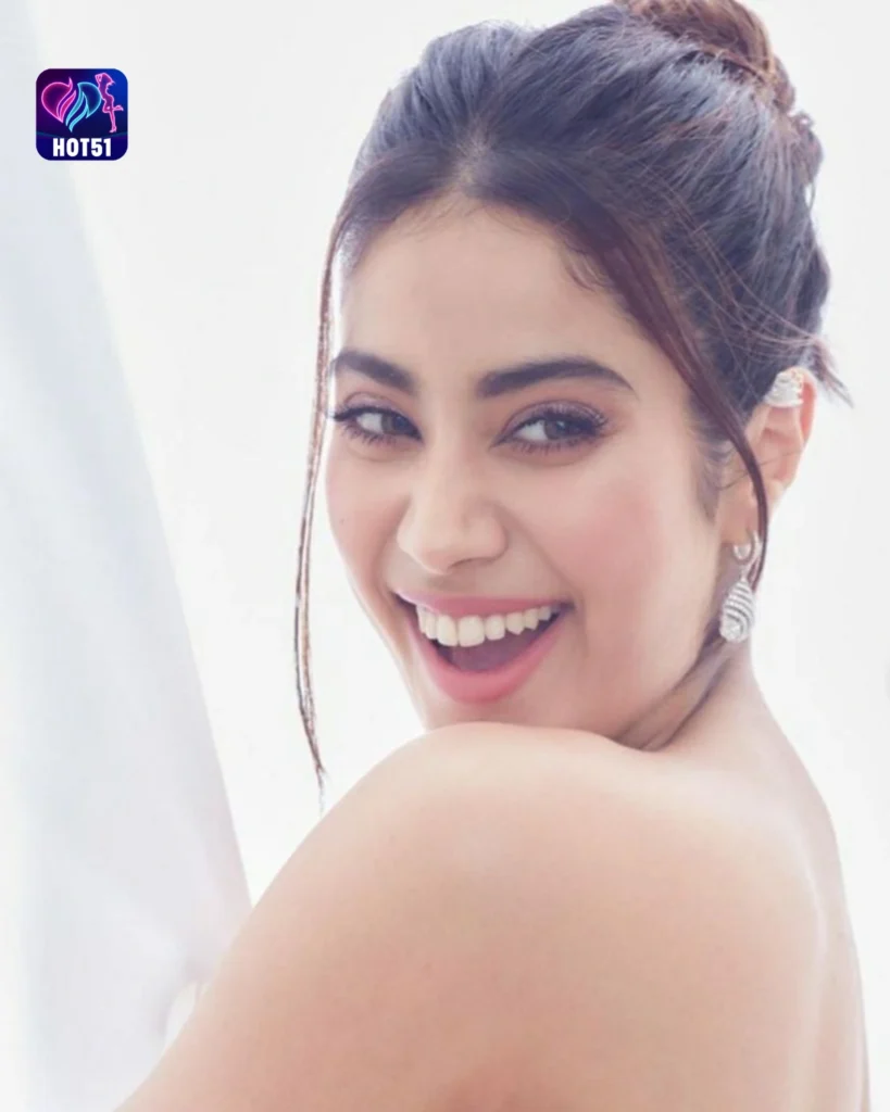 Stunning Jhanvi Kapoor Photos on HOT51 A Glimpse