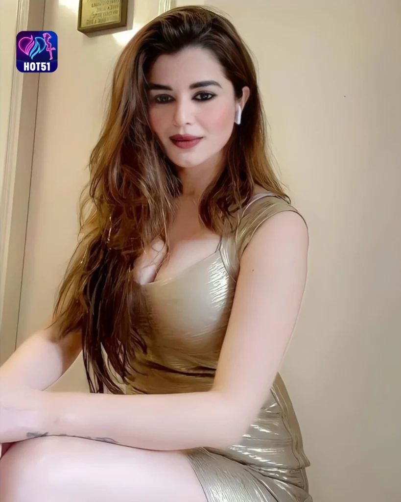  Stunning Kainaat Arora Photos Exclusively on HOT51 