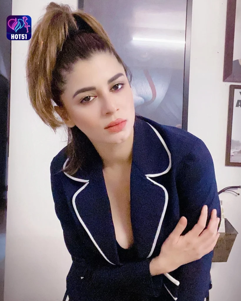 Stunning Kainaat Arora Photos on HOT51 A Glimpse 