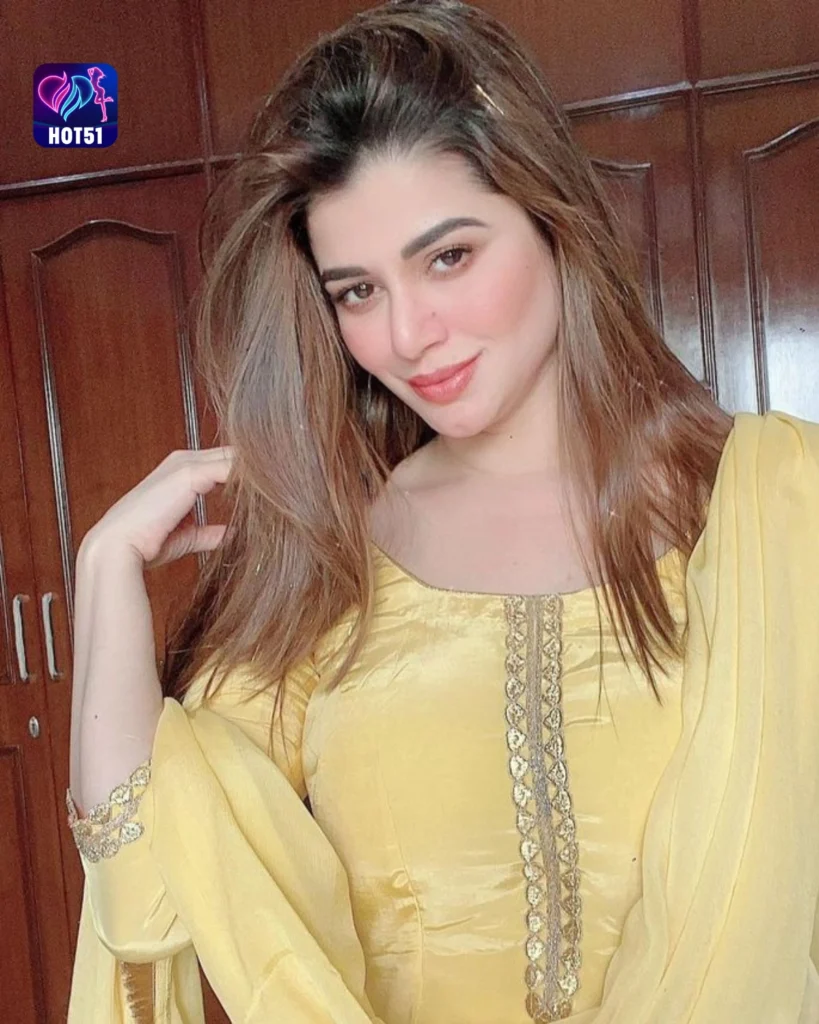 Stunning Kainaat Arora Photos on HOT51 A Glimpse 