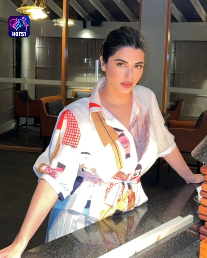  Stunning Kainaat Arora Photos on HOT51 A Visual Treat