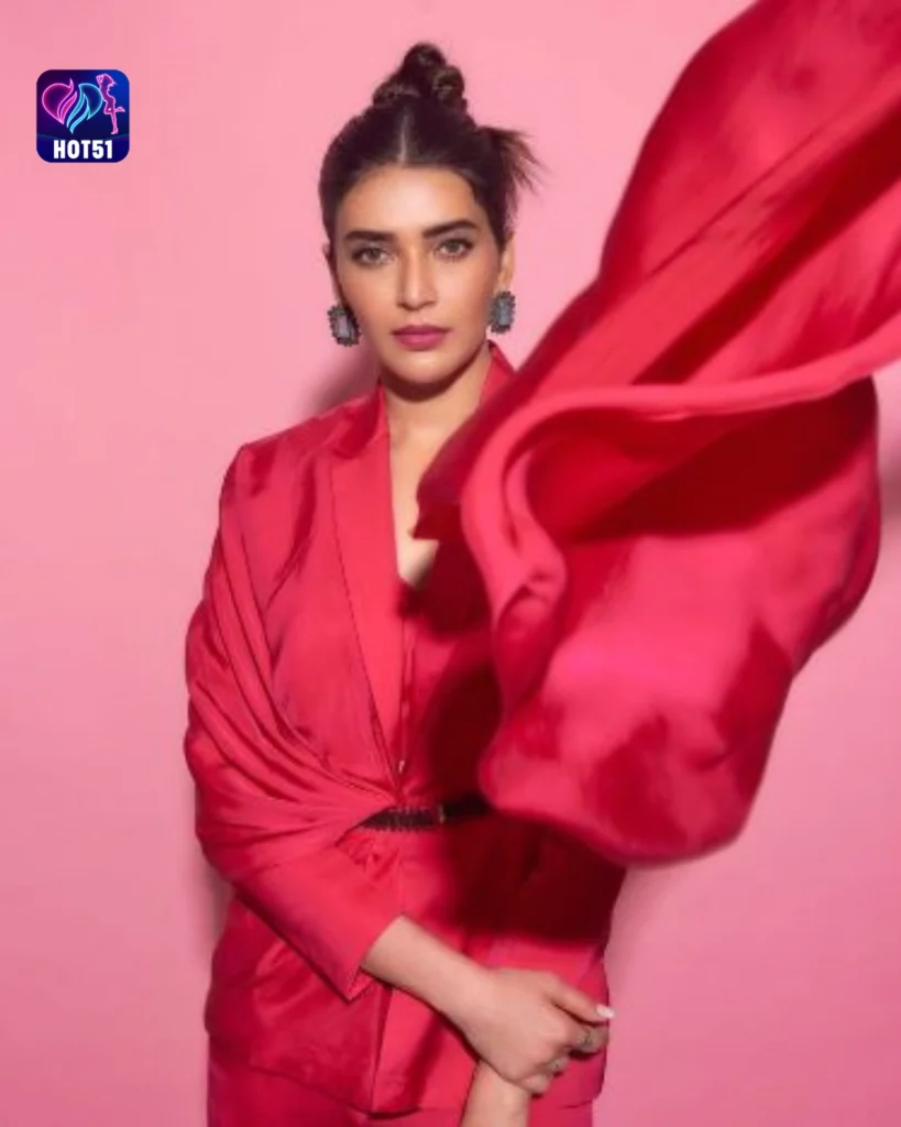  Stunning Karishma Tanna Photos Featured on HOT51