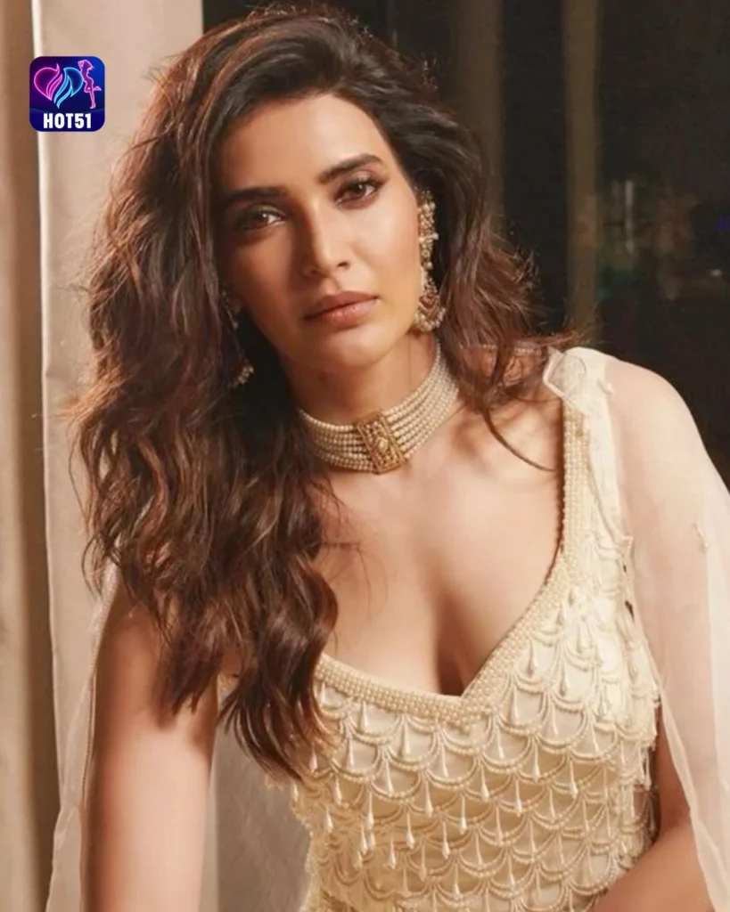  Stunning Karishma Tanna Photos Featured on HOT51