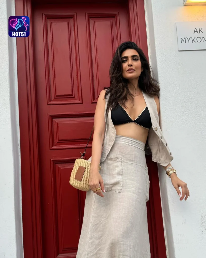 Stunning Karishma Tanna Photos on HOT51 Platform
