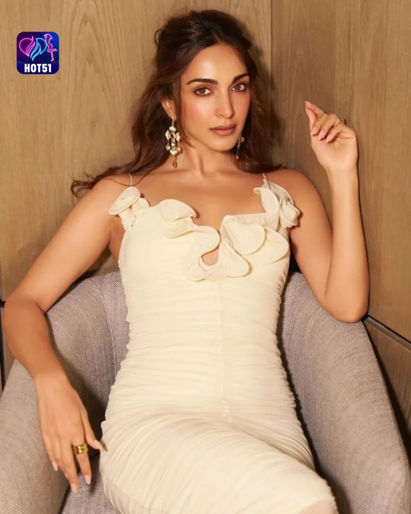 Stunning Kiara Alia Advani Photos on HOT51 App