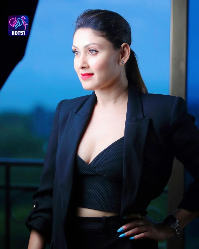 Stunning Manjari Fadnnis Photos on HOT51
