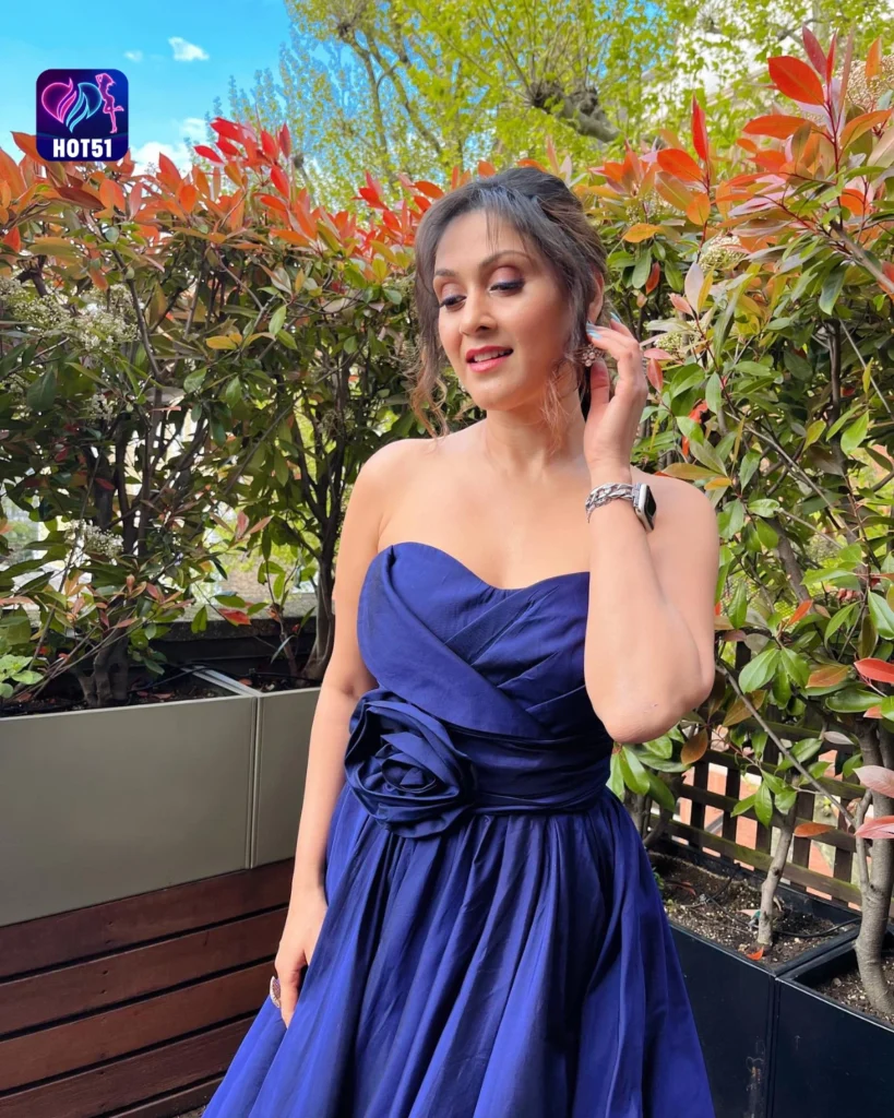 Stunning Manjari Fadnnis Photos on HOT51