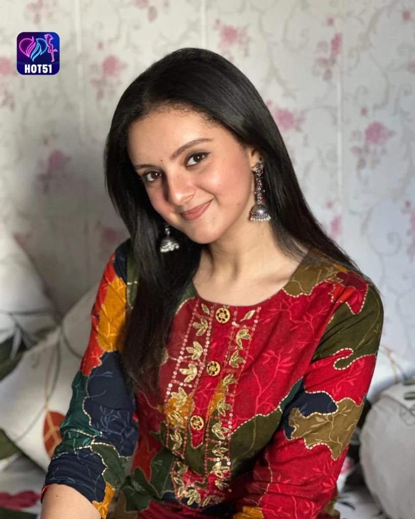 Stunning Mrinal Navell Photos on HOT51 A Glimpse