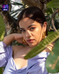 Read more about the article Beautiful Stunning Nidhi Singh Photos Featured on HOT51
