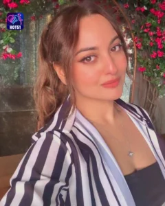Read more about the article Beautiful Stunning Sonakshi Sinha Photos on HOT51 A Visual Delight
