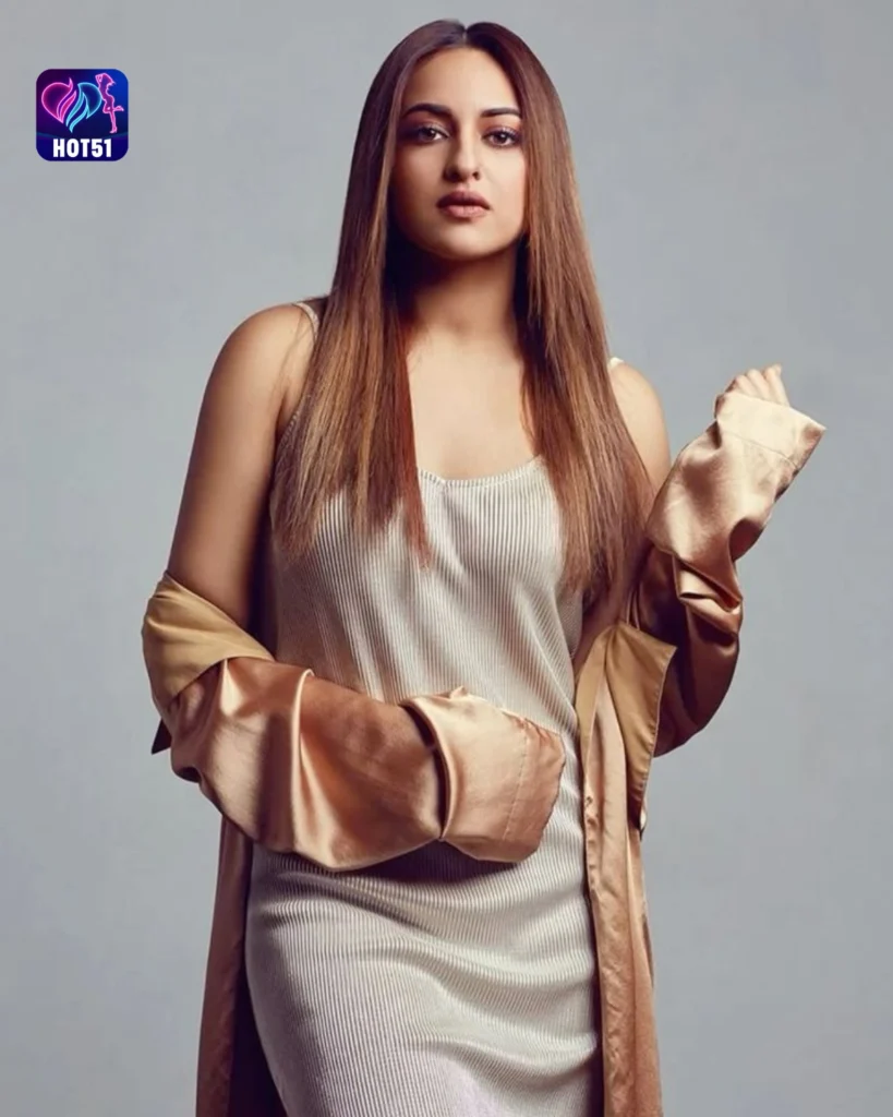  Stunning Sonakshi Sinha Photos on HOT51 – Hot Picks