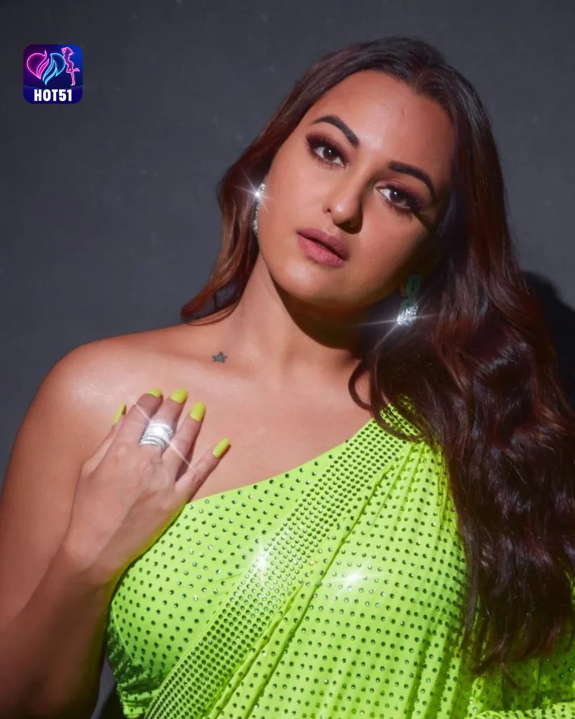  Stunning Sonakshi Sinha Photos on HOT51 – Hot Picks