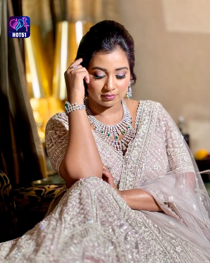 Sunidhi Chauhan's Stunning Photos on HOT51 