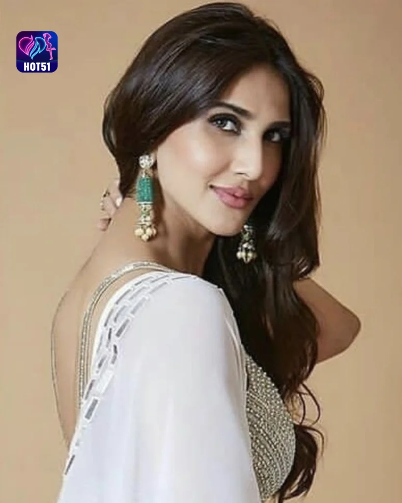 Vaani Kapoor’s Stunning Photos on HOT51 Mod APK